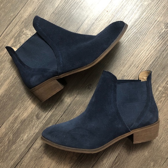 splendid navy booties